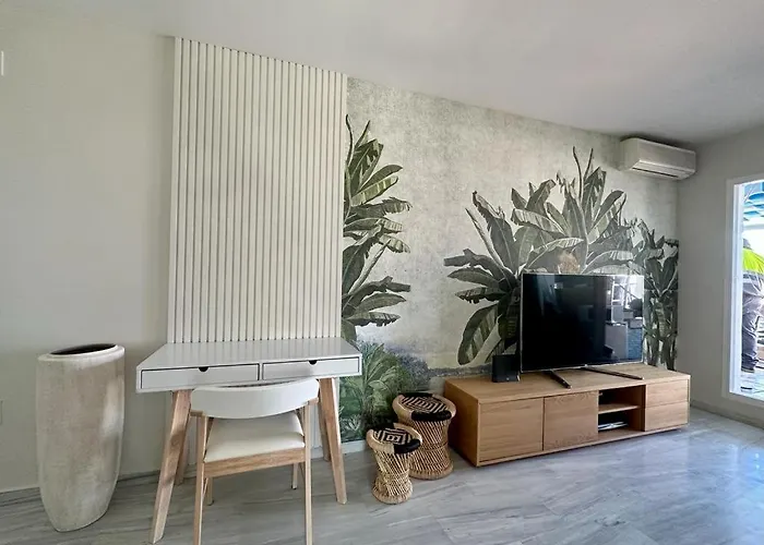 Lägenhet 2 Bed Penthouse With Sea View *