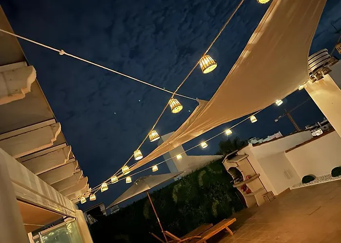 Lägenhet 2 Bed Penthouse With Sea View *