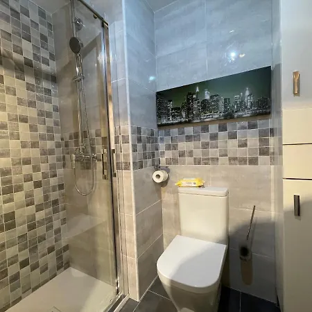 2 Bed Penthouse With Sea View *