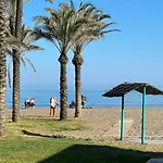 2 Bed Penthouse With Sea View شقة