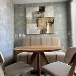 2 Bed Penthouse With Sea View 公寓