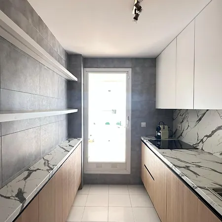 Apartment 2 Bed Penthouse With Sea View