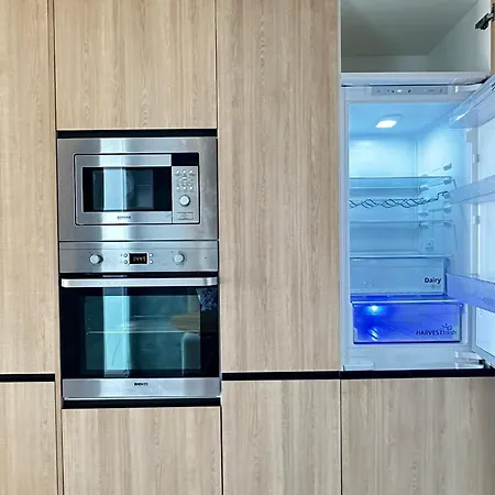 2 Bed Penthouse With Sea View * 토레몰리노스