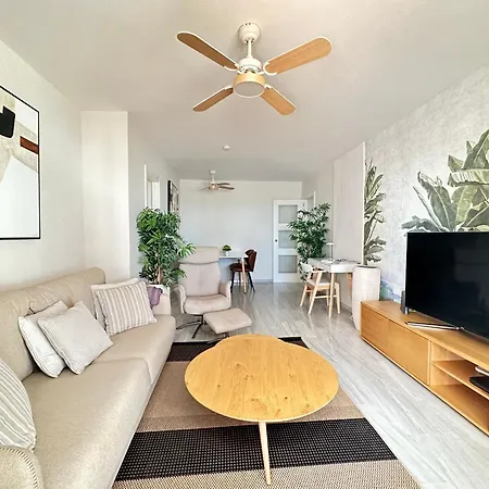 2 Bed Penthouse With Sea View Апартаменты
