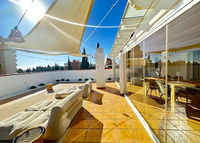 2 Bed Penthouse With Sea View Торремолинос