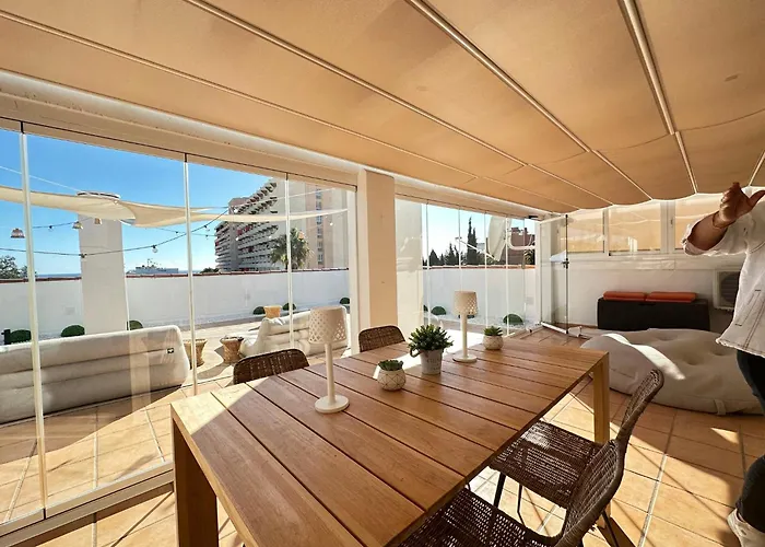 Апартаменты 2 Bed Penthouse With Sea View Торремолинос