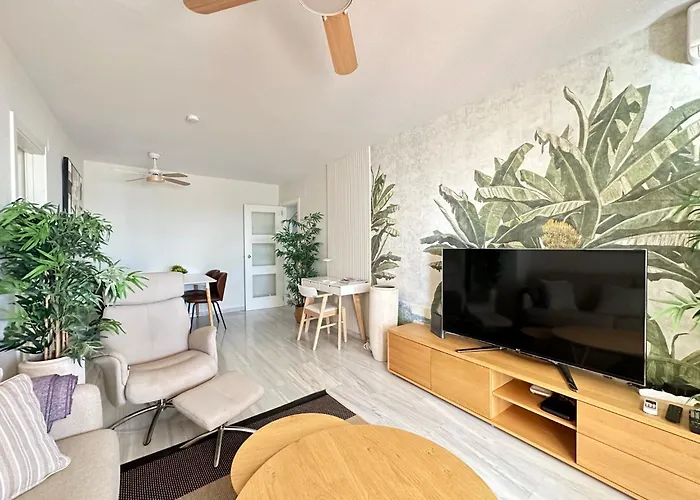 2 Bed Penthouse With Sea View Апартаменты Торремолинос