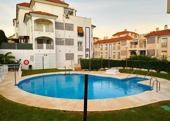 2 Bed Penthouse With Sea View Апартаменты