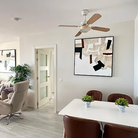 Apartament 2 Bed Penthouse With Sea View *