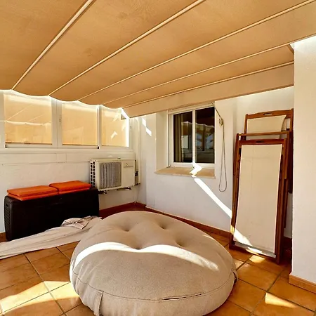 2 Bed Penthouse With Sea View Appartement *