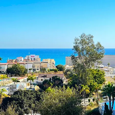 2 Bed Penthouse With Sea View *