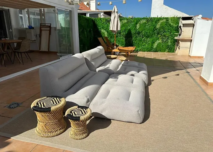 Appartement 2 Bed Penthouse With Sea View