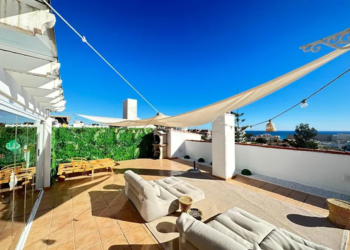 2 Bed Penthouse With Sea View Appartement *