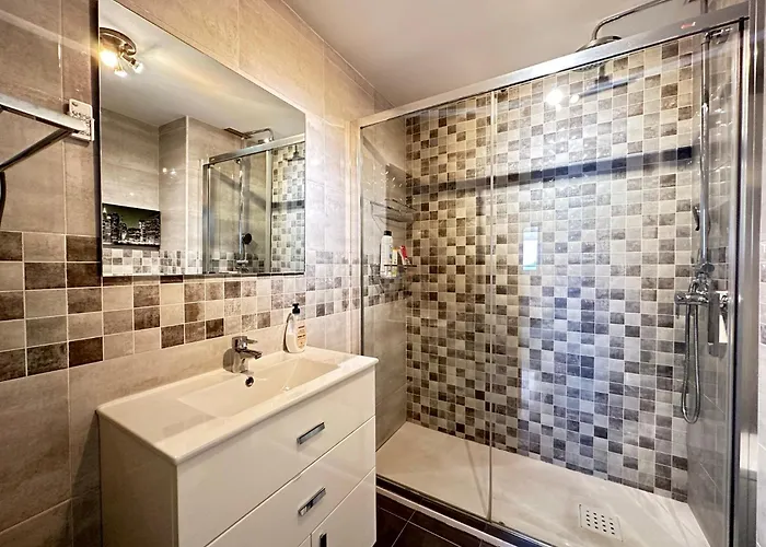 2 Bed Penthouse With Sea View Appartement