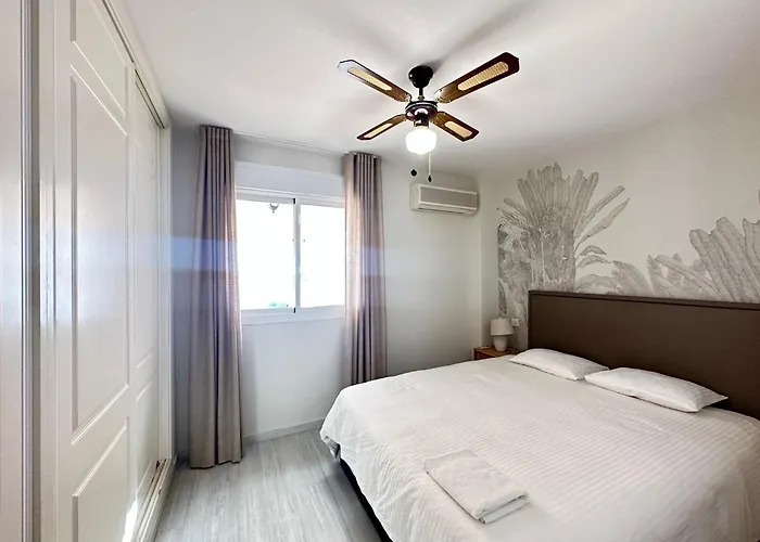 2 Bed Penthouse With Sea View Apartment Torremolinos