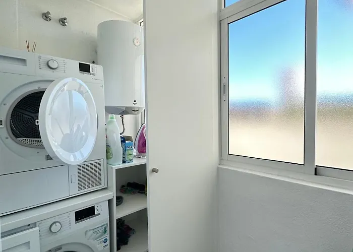 Appartement 2 Bed Penthouse With Sea View *