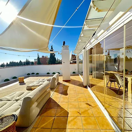 2 Bed Penthouse With Sea View Торремолинос